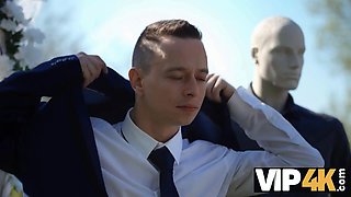 VIP4K. Love Object