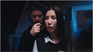 Female Security Girl Tricked Into Giving Handjob - Italian Babe Layla Scarlett Time Stop Freeze Porn