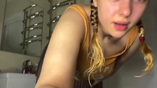 Curvy girl Jusielussie hardcore fucking in the bathroom