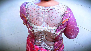 beautiful sundari anti bathroome gosol korte giye tar bhudar balgulo kete nilo.