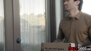 Penelope Woods fucks a delivery man