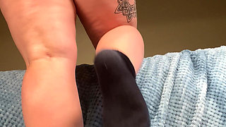 Sneakers Strip Down + Squirt on Feet