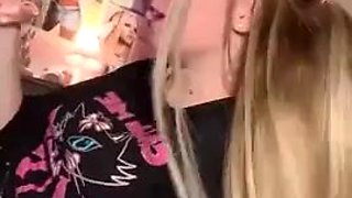 Belle Delphine_Nostalgia Quest