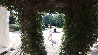 Amirah Adara's kitchen clip by Brazzers Exxtra