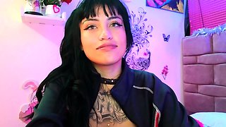 Cute amateur brunette naughty in solo jerking show on camera