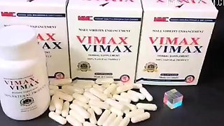 Amateur Asian College Teen Gives Blowjob