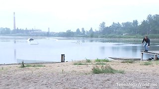 Guy cums all over a frisky babe - utter vid