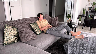 Muslim Maid Catches Her Boss Wanking