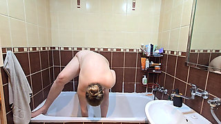 Busty BBW Shows Her Big Natural Tits and Shaves Her Pussy - Hot Shower