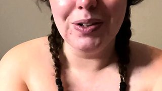 Big boob brunette masturbates on webcam