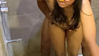 Stepsister Felt Itchy After Seeing stepbrother in the Bathroom, Both of Them Put Out the Fire
