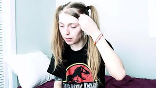 Romanian amateur webcam teen masturbate