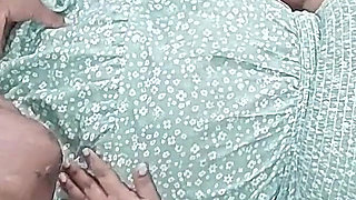 3 Months Pregnant Neigbour Fingaring and Fucking