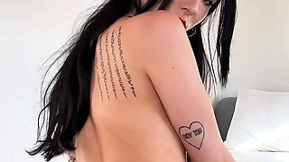 Hot brunette from squirt masturbating on webcam
