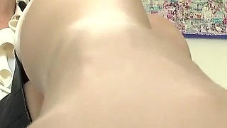 Suck My Pantyhose Toes! Lady Victoria Valente