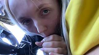 Hot amateur blonde blowjob in HD