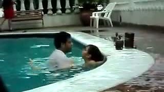 indian public in pool