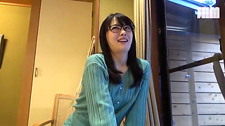 Confession on a Hot-spring Trip - Megumi, 30, a Married Woman - 01