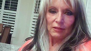 Hot Brunette mature Webcam Masturbation