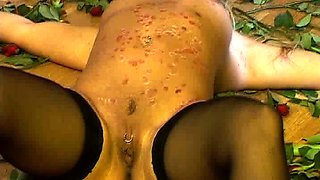 Blonde Fetish Bombshell With Pierced Nipples Fingers Her Ass