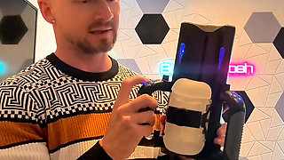 Huge cum from new Xmperor Stroker