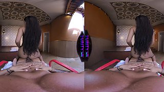 PURITYVR Wet tease with Vitoria