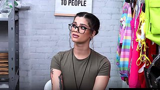 Bootcamp thief Remy Woods fucked by the officer