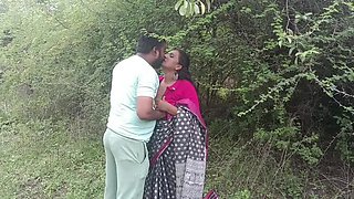 Desi Indian Kavita gets doggy style fuck in jungle - cum on her ass in saree outdoor sex