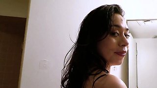 Lao A Latina MILF Fucked Exclusively Showing Her Passion