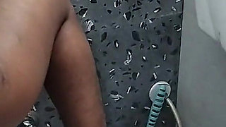 Sister-in-law Went to Wash the Bathroom, Then Something Like This Happened