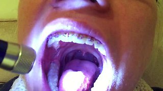 Amateur webcam blowjob and cumshot
