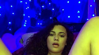 Amateur brunette ariana marie solo toying