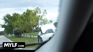 Mylf gets stranded by the side of the road because her car penniless down & she has no idea what to do