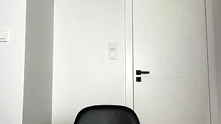 Big boob brunette masturbates on webcam