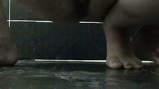 Sexy Kate peeing for you