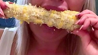 Large amateur cam woman uses two of her toys to masturbate