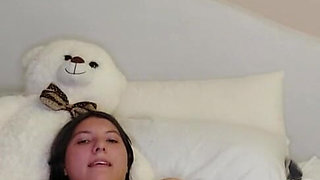Anal Virgin Using Plug Dildo Till She Cums!