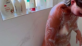 Sexy hottie Anetta Keys enjoys a solo toy masturbation