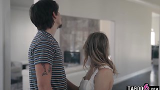 Peeing and squirting 3some with stepmom