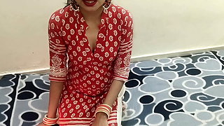 Desi Indian village bhabhi ne khula parlour officer ko Rishwat na Dene par aapni gaand marwai xxx Hd in Hindi audio