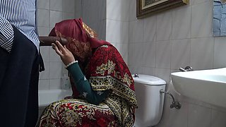 Perverted Turkish amateur mom sucks big black cock in Germany
