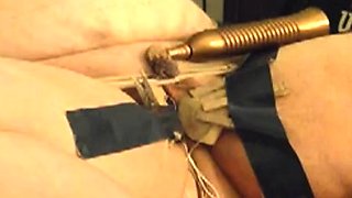 Amateur BBW Toying DP