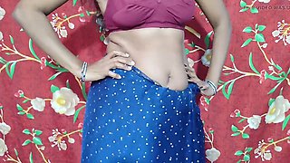 Romantic dance by Indian mallu girl Suryasushma in a blue saree