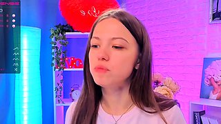 cute blonde amateur webcam teen showing