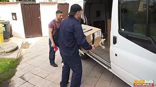 Removals dude screws his cheating girlfriend in the butt while he drives the van