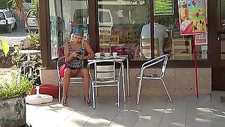 Flashing and masturbation in a public cafe