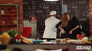 Pablo Ferrari Heats Up Kitchen with Sizzling Group Passion