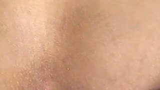 MILF Knows How to Open Her Ass for the Eater