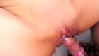 amateur asian gives a blowjob