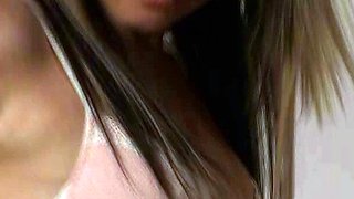 Amateur Webcam Cute Teen Plays Solo with Big Dildo